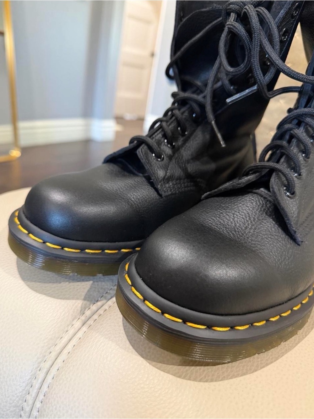 Black leather Dr. Martens 1460 Boots - Picture 8 of 8